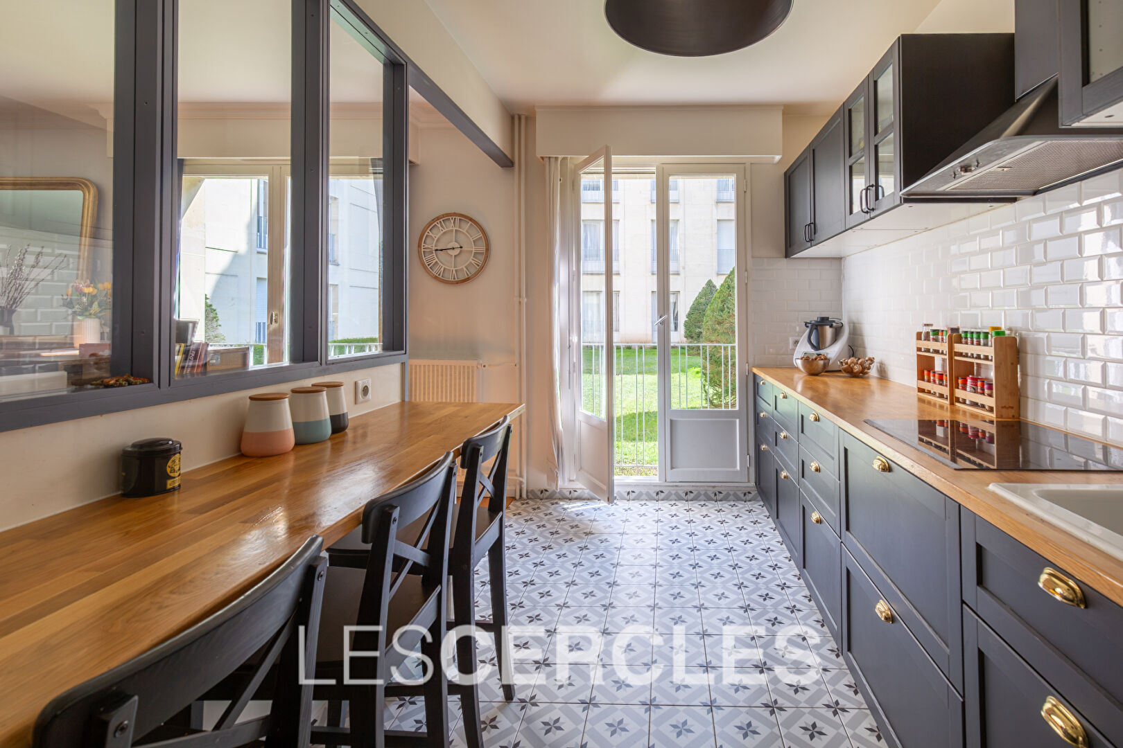 Agence les Cercles - Le Vésinet -
Four bedroom apartment 130m²