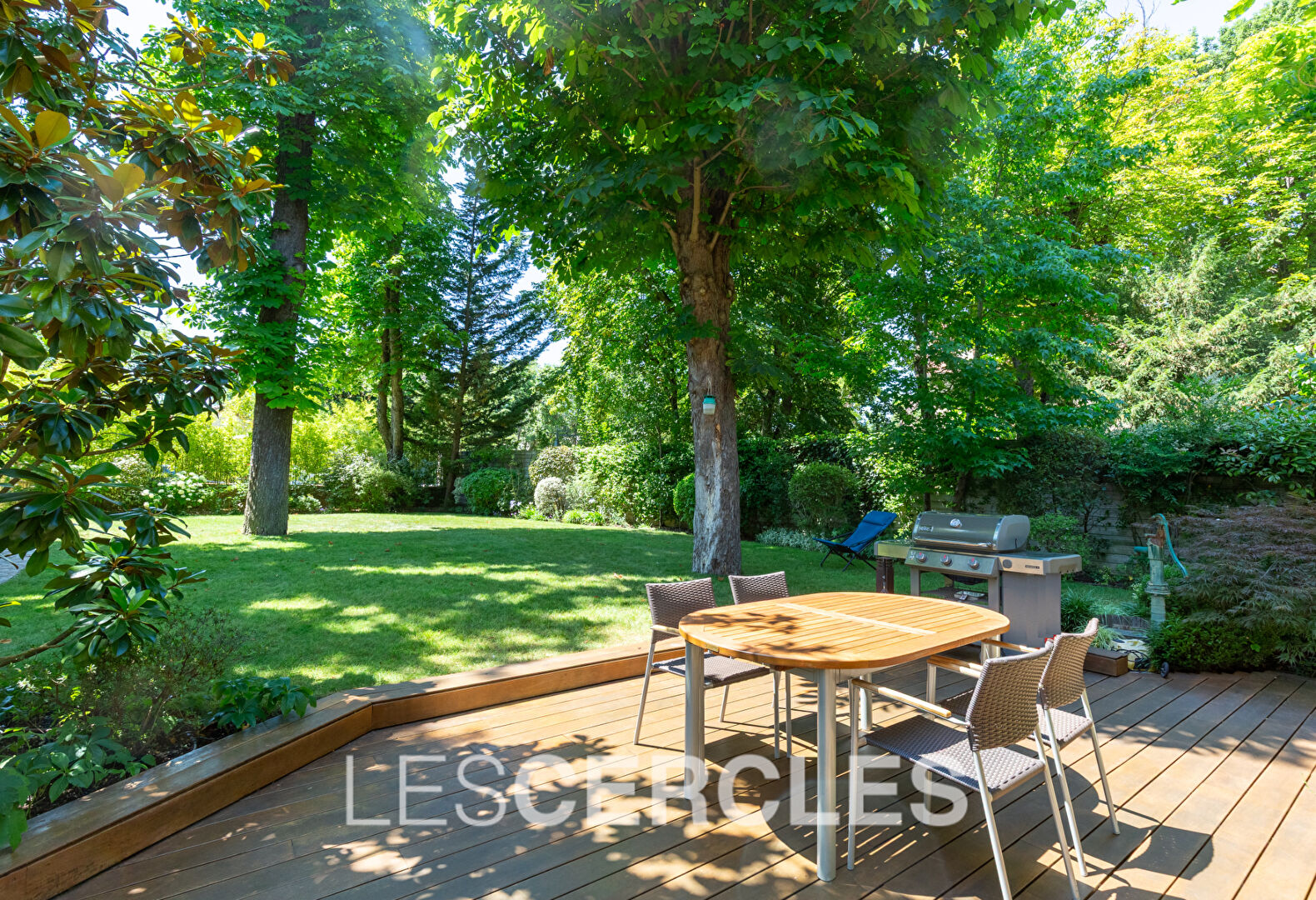 Agence les Cercles - Le Vésinet - 
Maison 8 pièces de 200 m²
