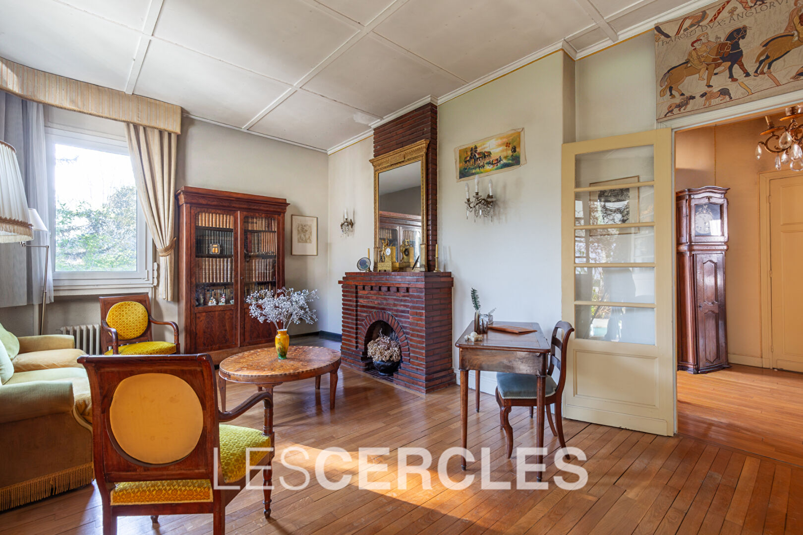 Agence les Cercles - Le Vésinet - 
Maison 8 pièces 190 m² avec dépendance
