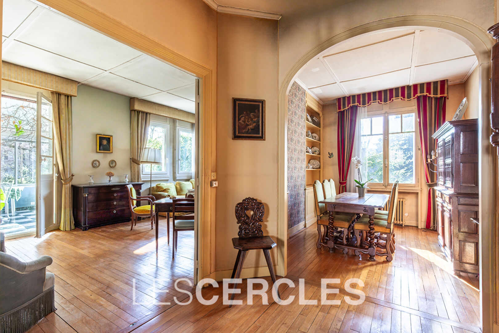 Agence les Cercles - Le Vésinet - 
Maison 8 pièces 190 m² avec dépendance
