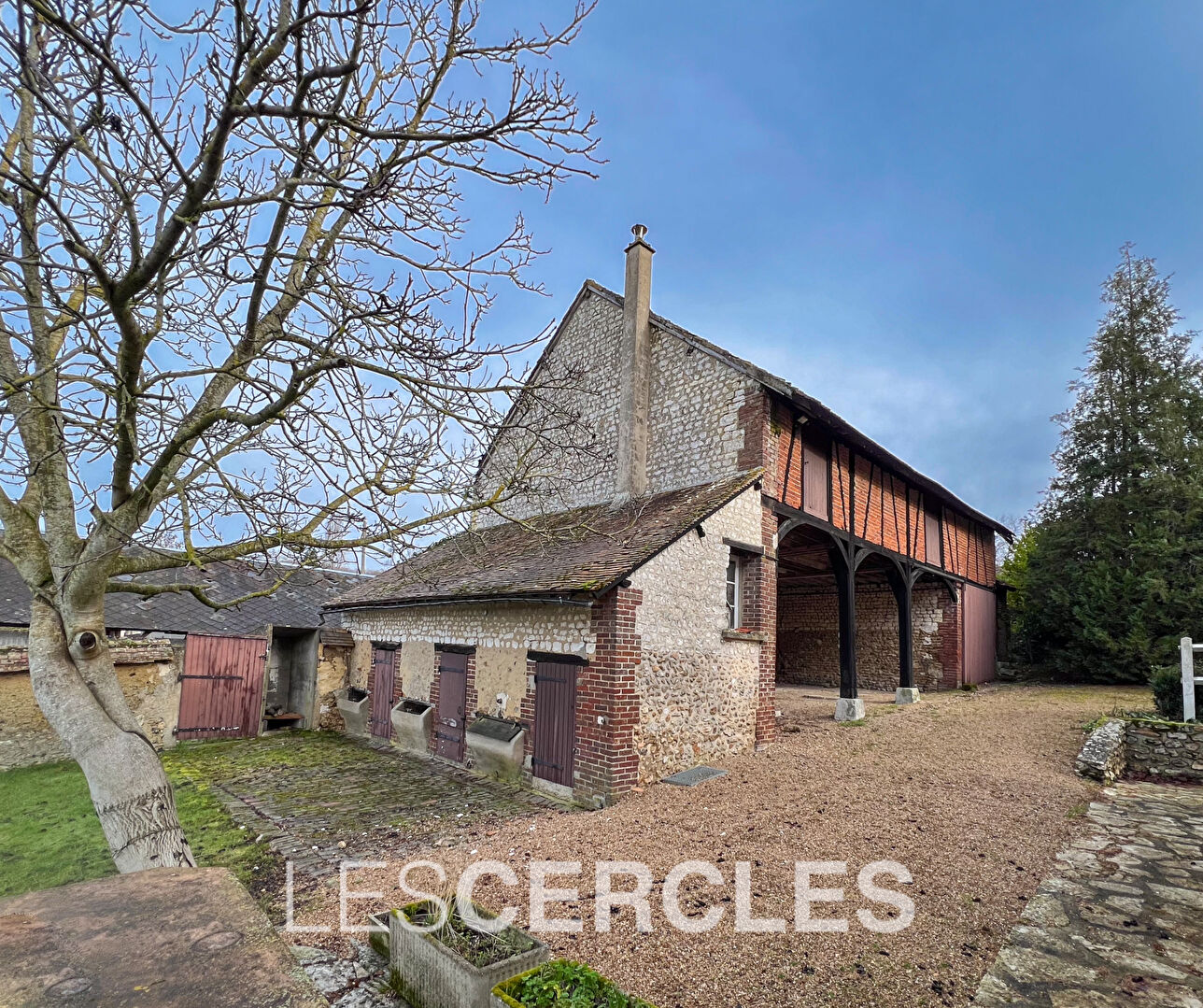 Agence les Cercles - Le Vésinet - 
Propriété 10 pièces de 300 m²
