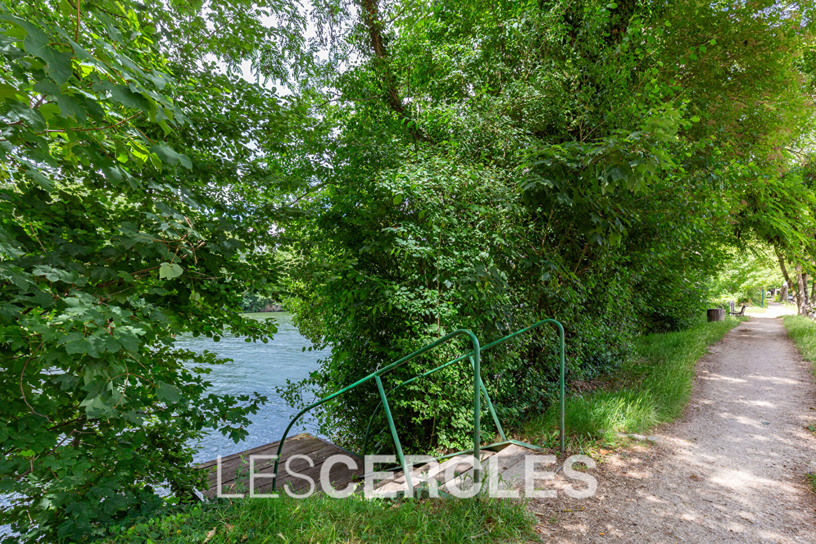 Agence les Cercles - Le Vésinet -
Demeure Rueil Malmaison 11 pièces de 196 m²