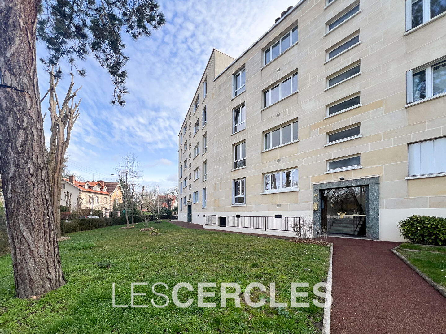 Agence les Cercles - Le Vésinet -
Appartement 3 pièces de 73 m²
