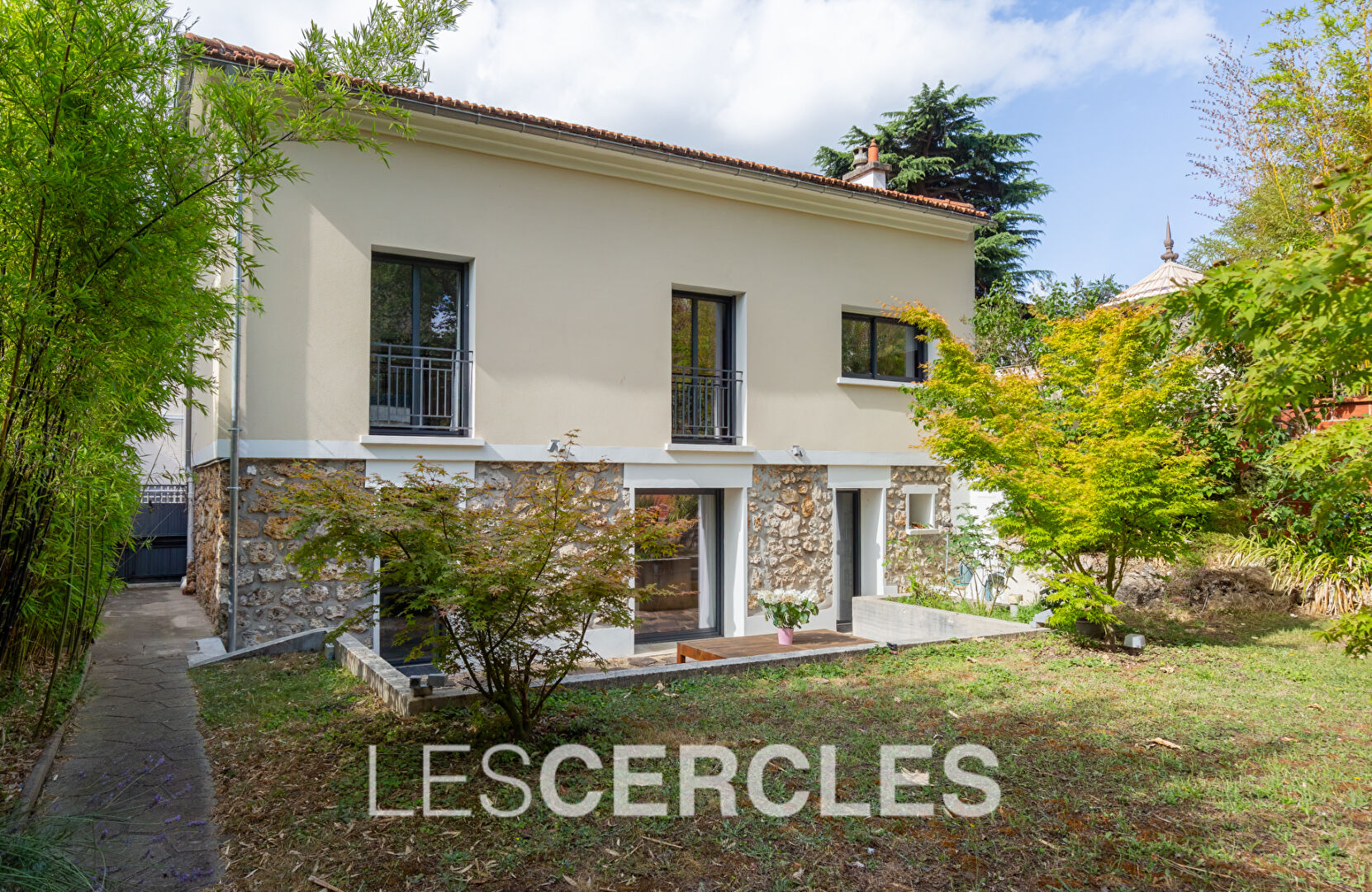 Agence les Cercles - Le Vésinet - 
Maison 6 pièces de 144  m²

