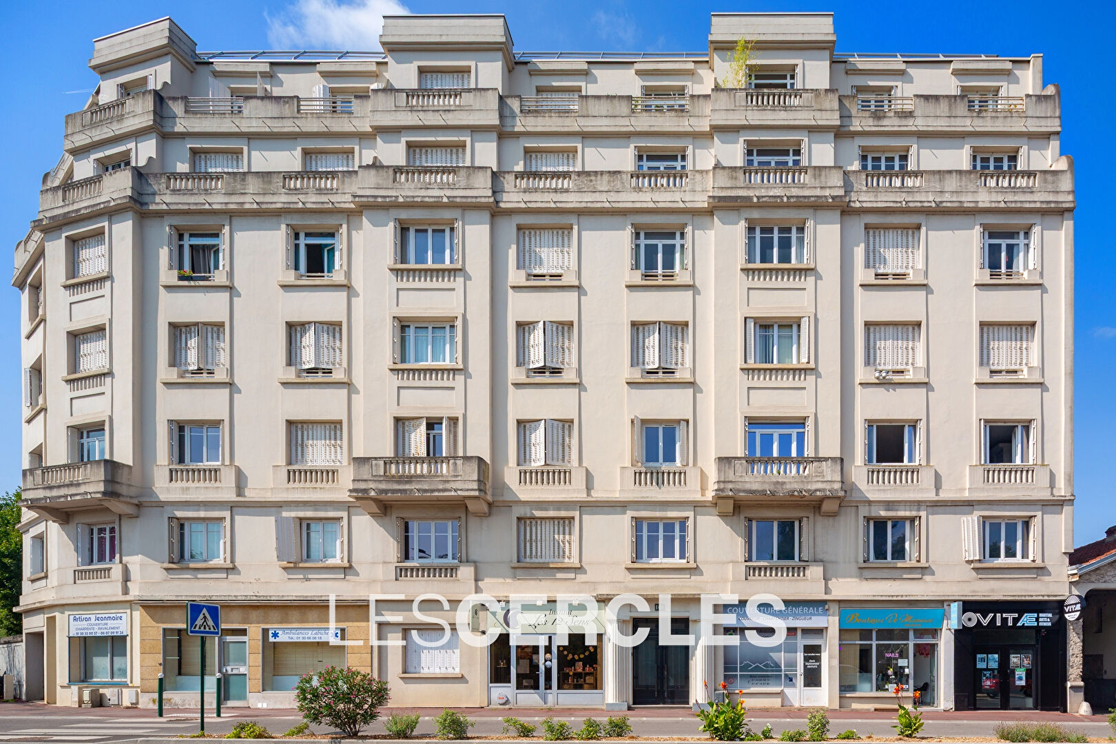 Agence immobilière Le Vésinet - Appartement 3 pièces de 76 m2 - LE PECQ Agence immobilière Le Vésinet - Appartement 3 pièces de 76 m2 - LE PECQ