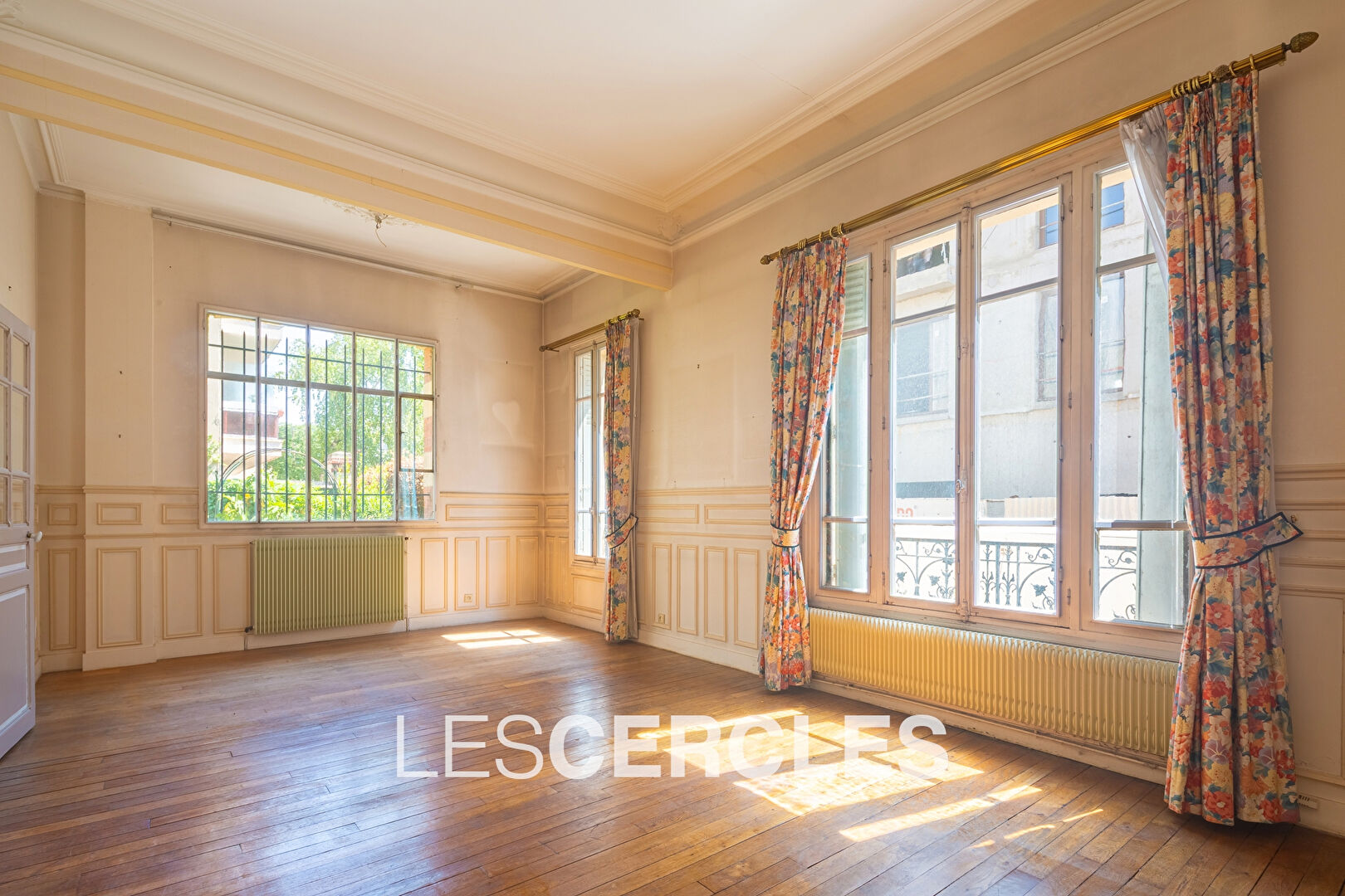 Agence les Cercles - Le Vésinet - 
Maison 7 pièces  de 225 m2

