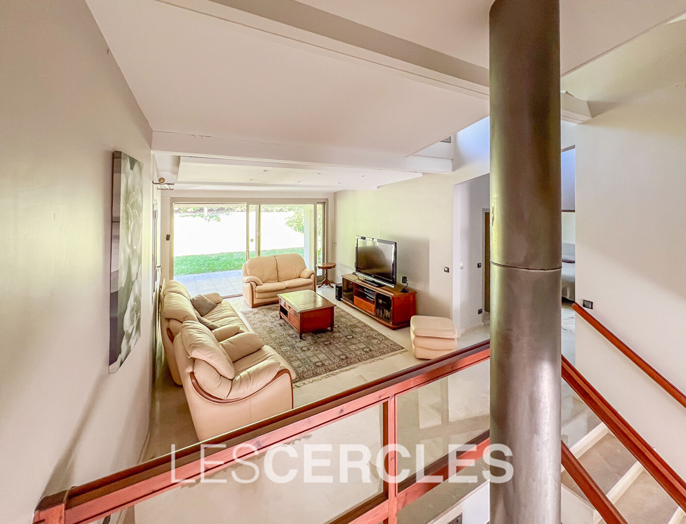 Agence les Cercles - Le Vésinet - 
Maison 6 pièces de 200 m²
