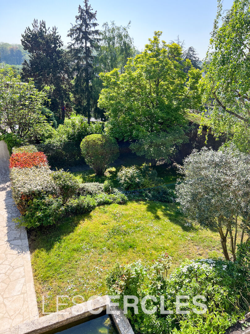 Agence les Cercles - Le Vésinet - 
Maison 6 pièces de 200 m²
