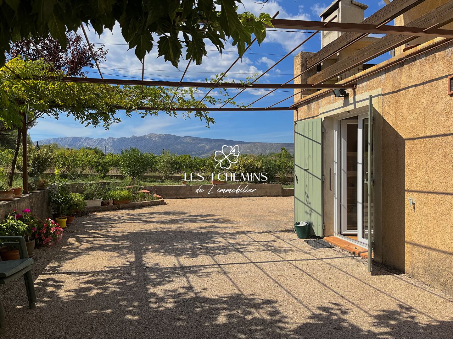 Agence immobilière de LES 4 CHEMINS DE L'IMMOBILIER Châteauneuf