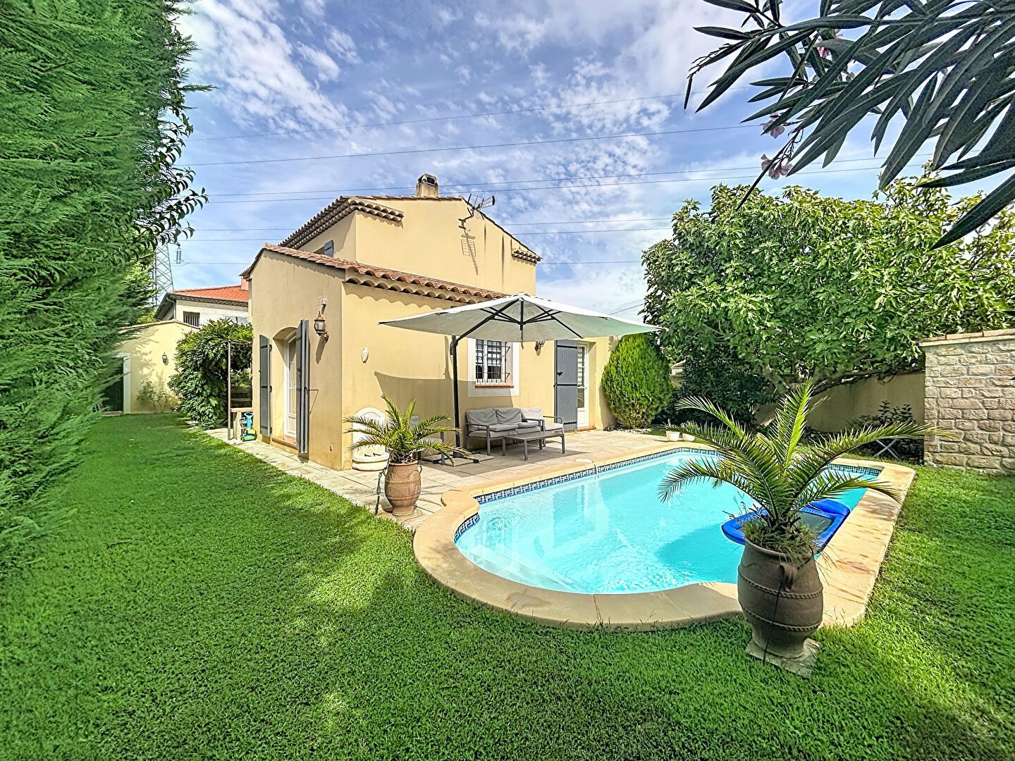 Agence immobilière de LES 4 CHEMINS DE L'IMMOBILIER Châteauneuf
