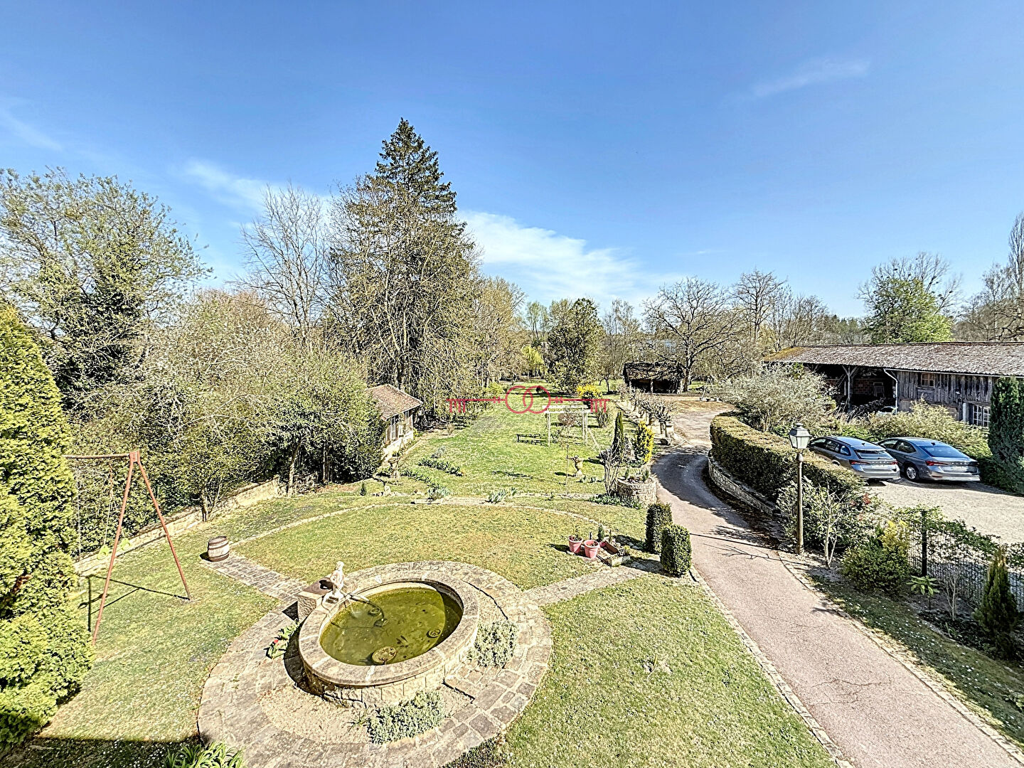 Photo Maison d'exception 8 pièce(s) 154 m2 SAINTE-MENEHOULD image 4/6