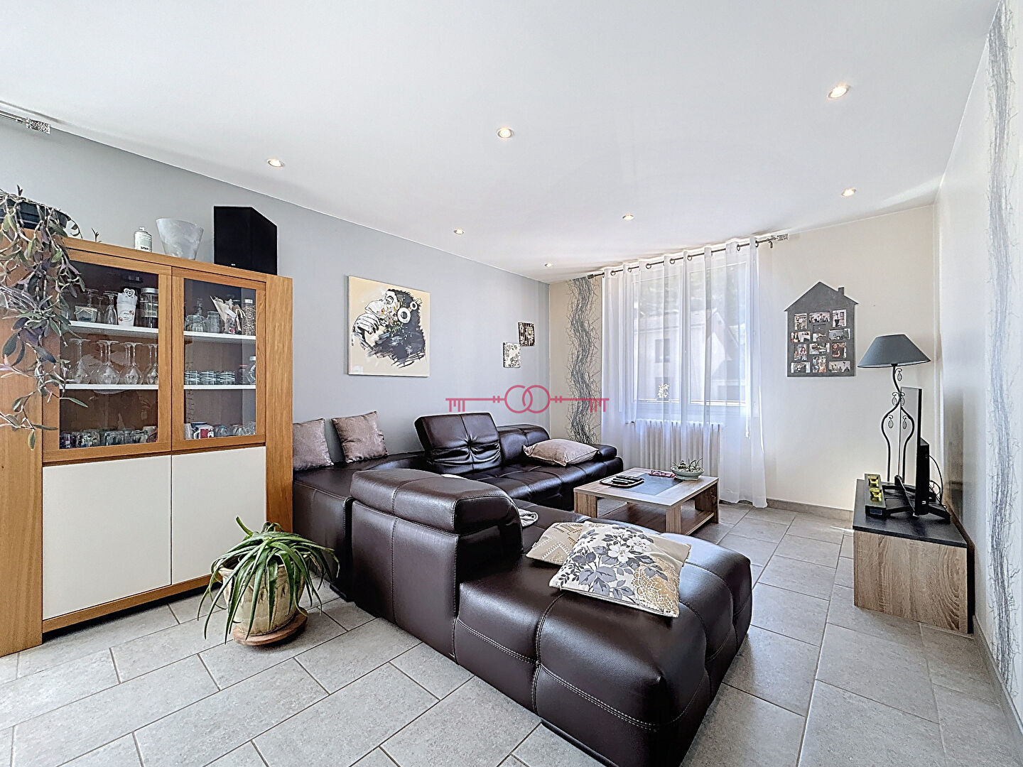 Photo Maison d'exception 8 pièce(s) 154 m2 SAINTE-MENEHOULD image 6/6