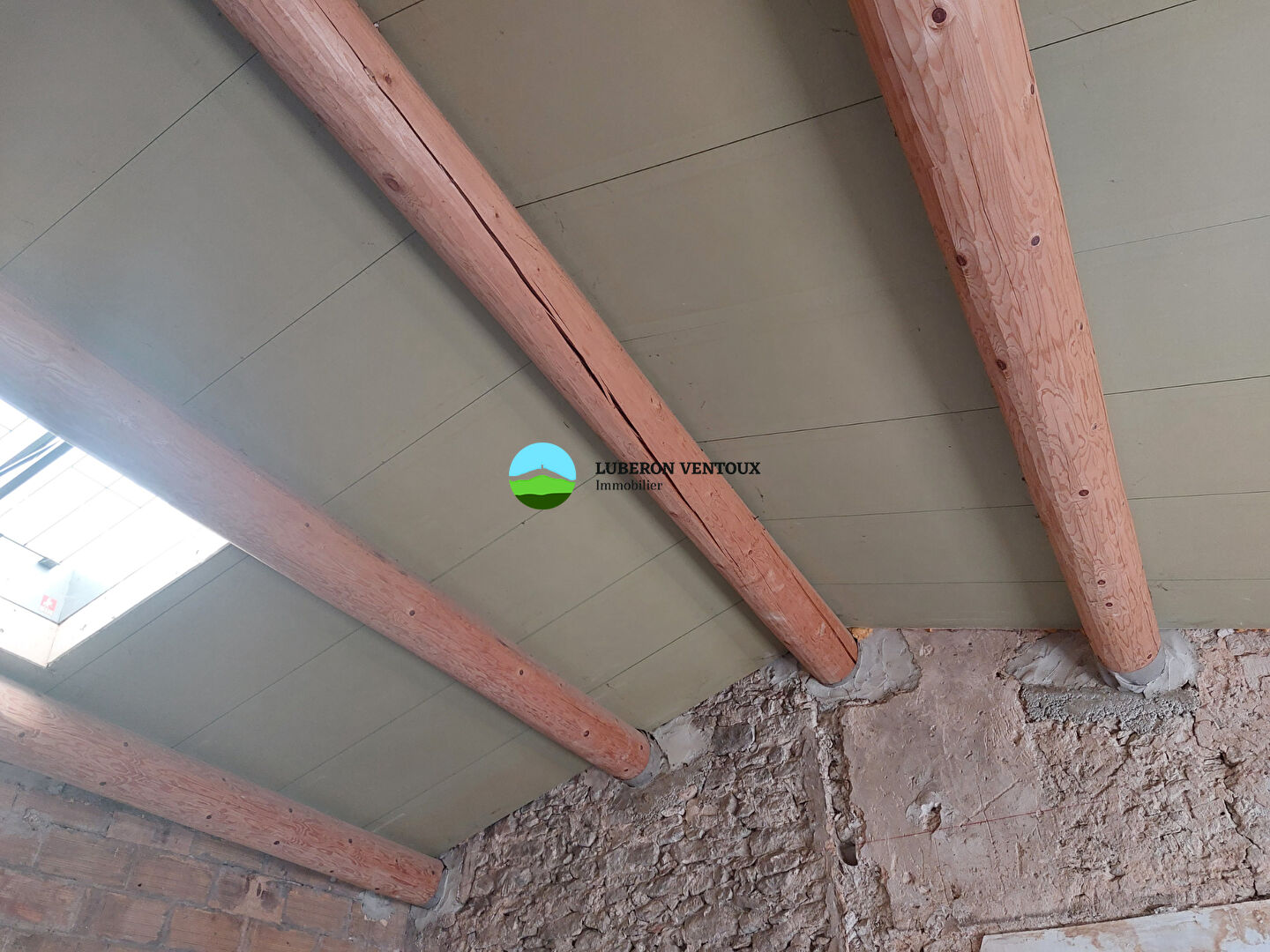 Photo Caromb, immeuble de rapport image 5/6