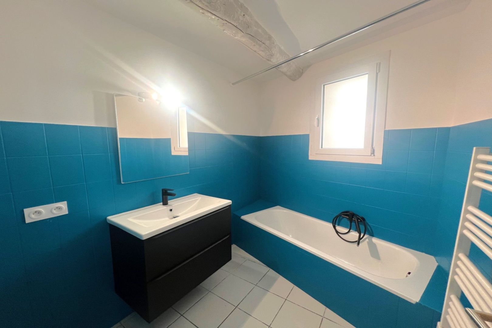 Photo APPARTEMENT 2 CHAMBRES - PARKING - AUBIGNAN image 5/6