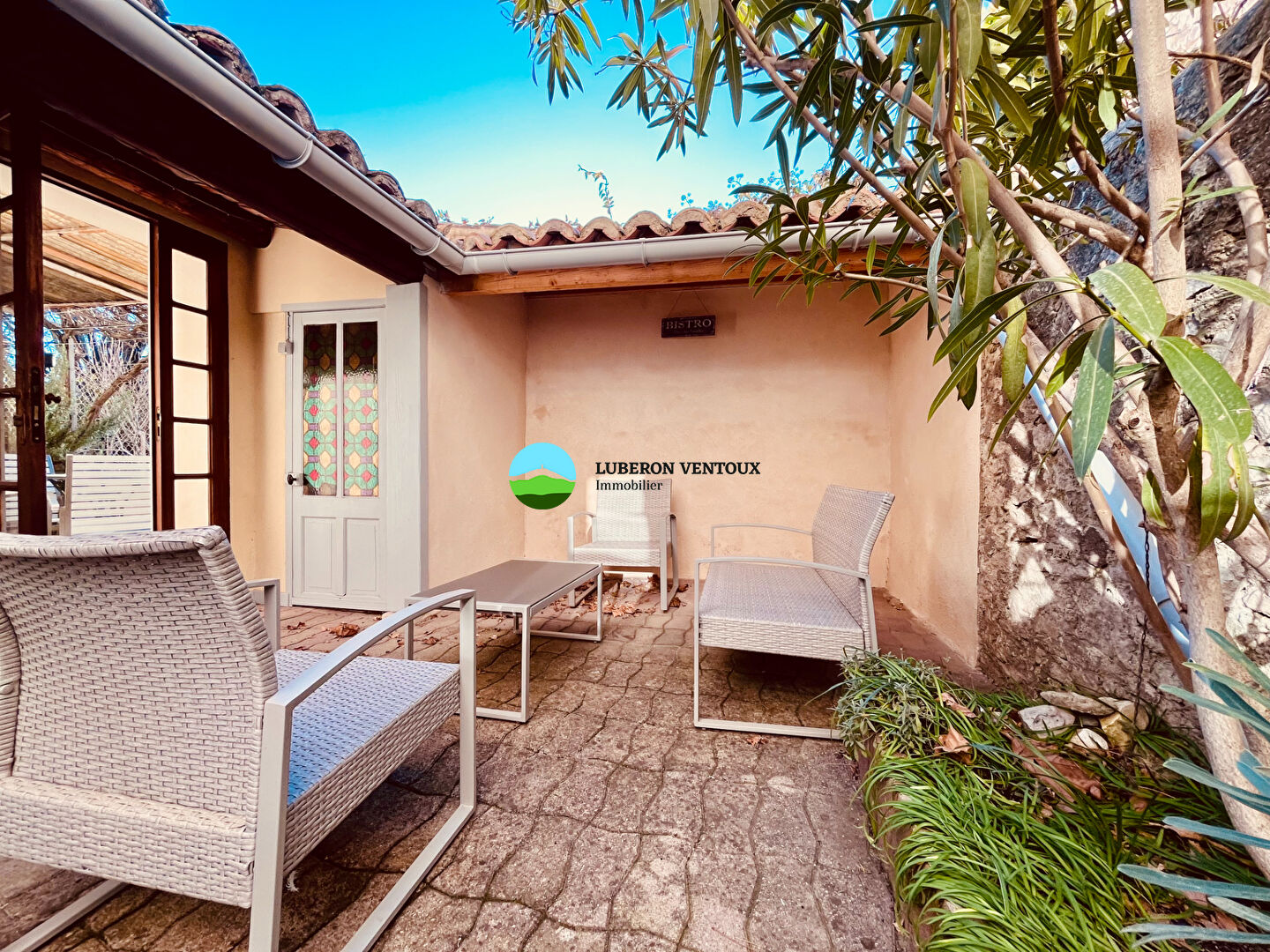 Photo Maisons  de village à SAINT DIDIER  122 m² avec cour . image 1/6