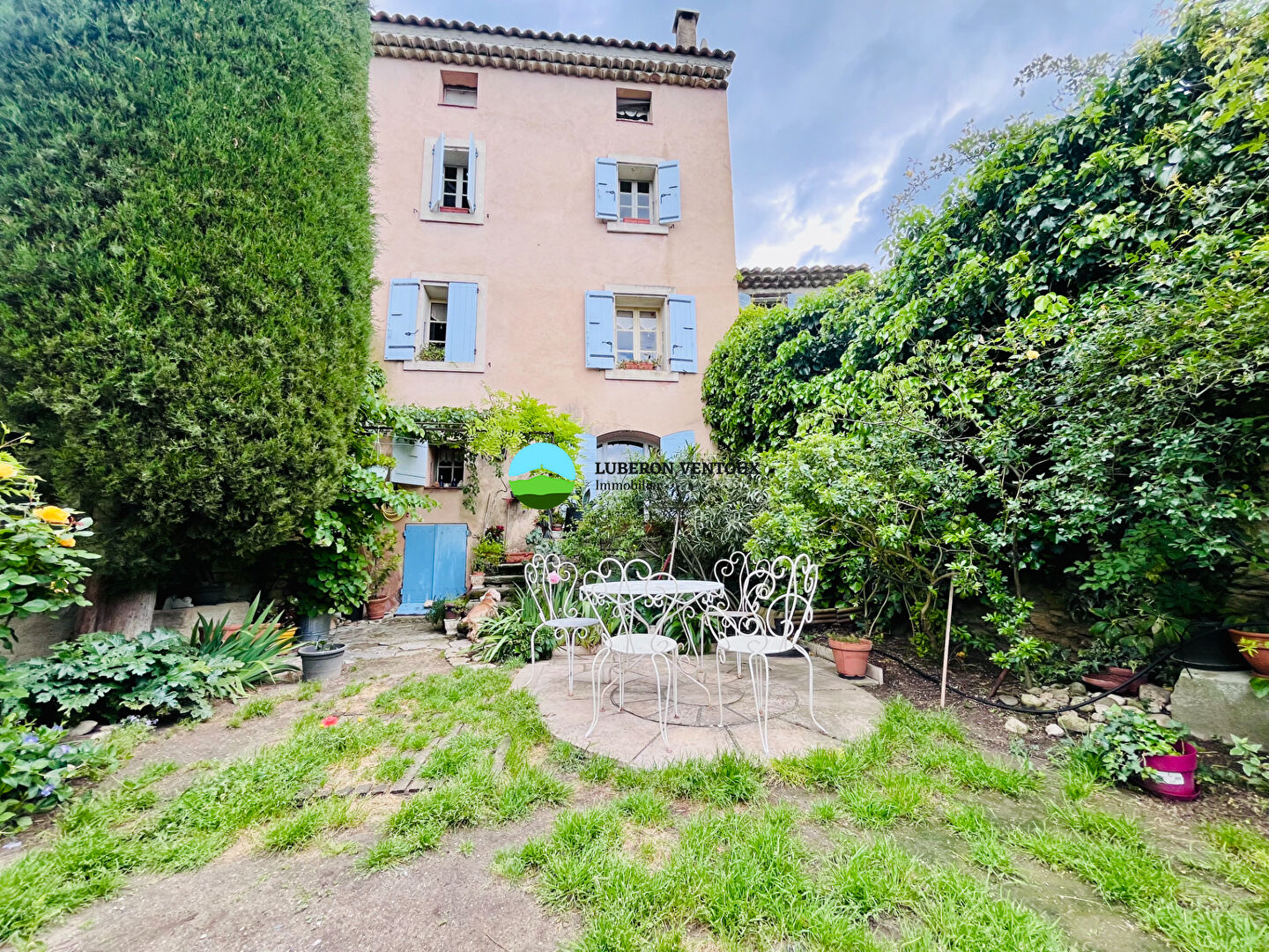 Photo A vendre ,Maison de village Saumane  de Vaucluse avec vue et jardin 130 m² image 5/6