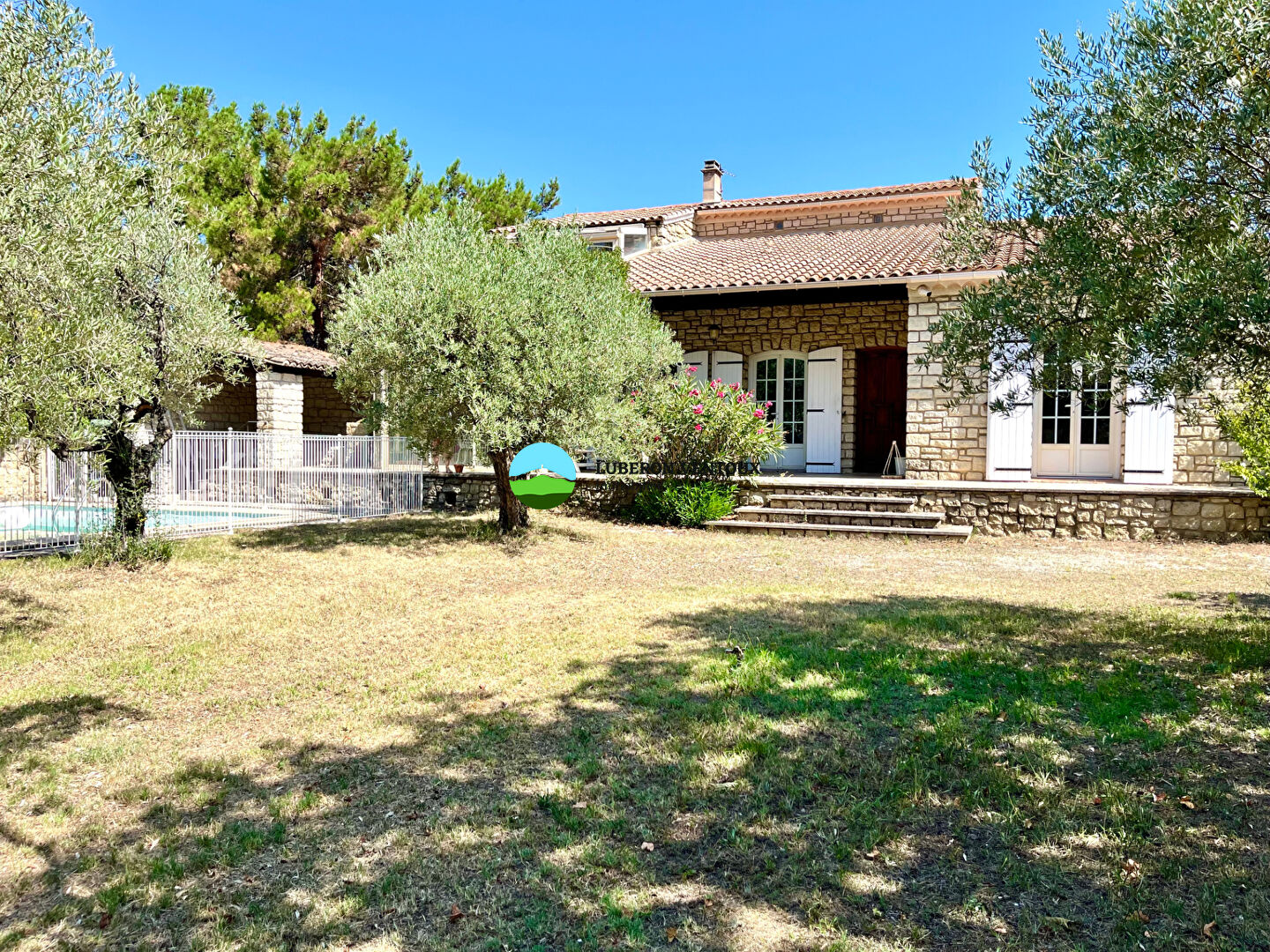 Agence immobilière de LUBERON VENTOUX Immobilier - Pernes-les-Fontaines