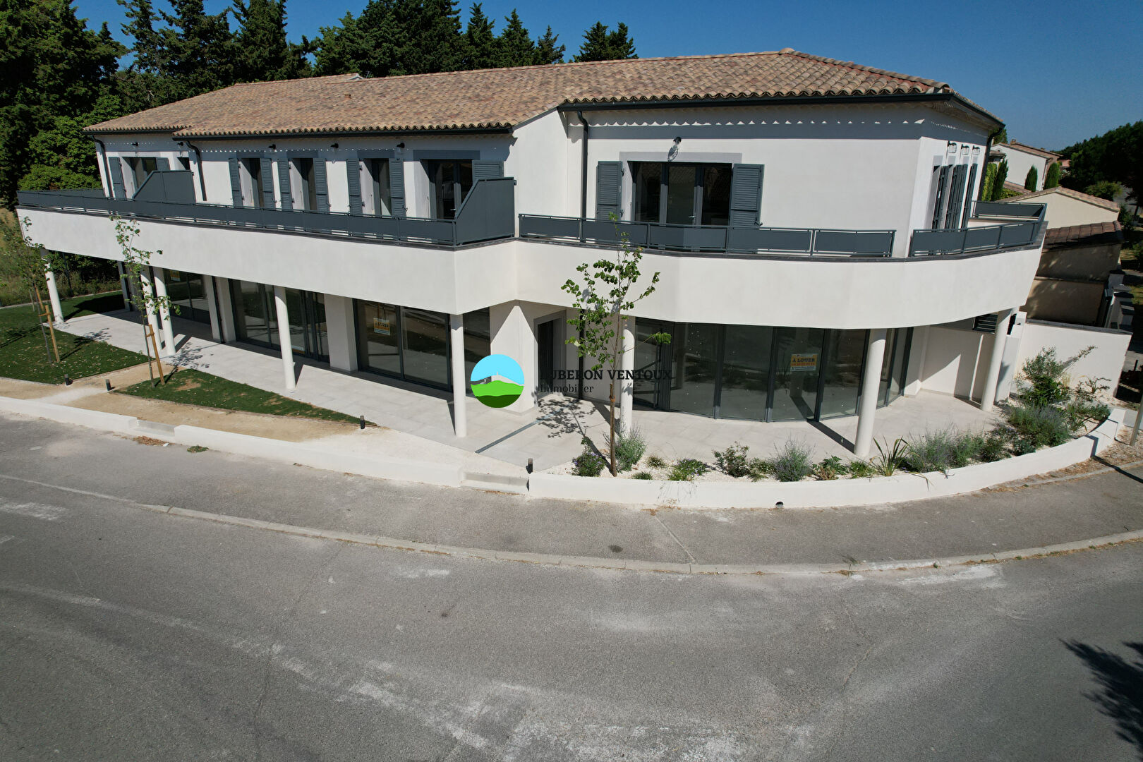 Agence immobilière de LUBERON VENTOUX Immobilier - Pernes-les-Fontaines