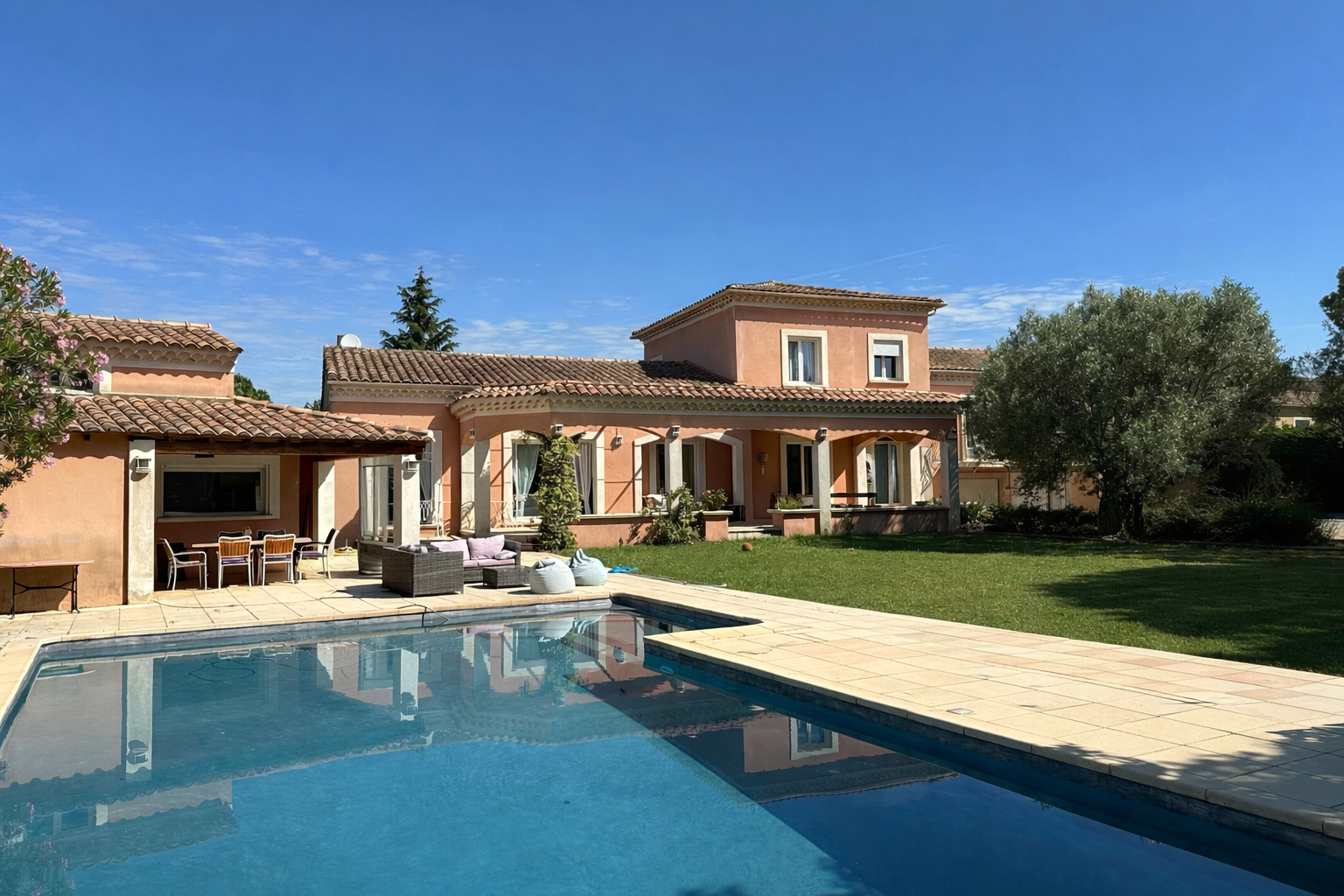 Agence immobilière de LUBERON VENTOUX Immobilier - Pernes-les-Fontaines