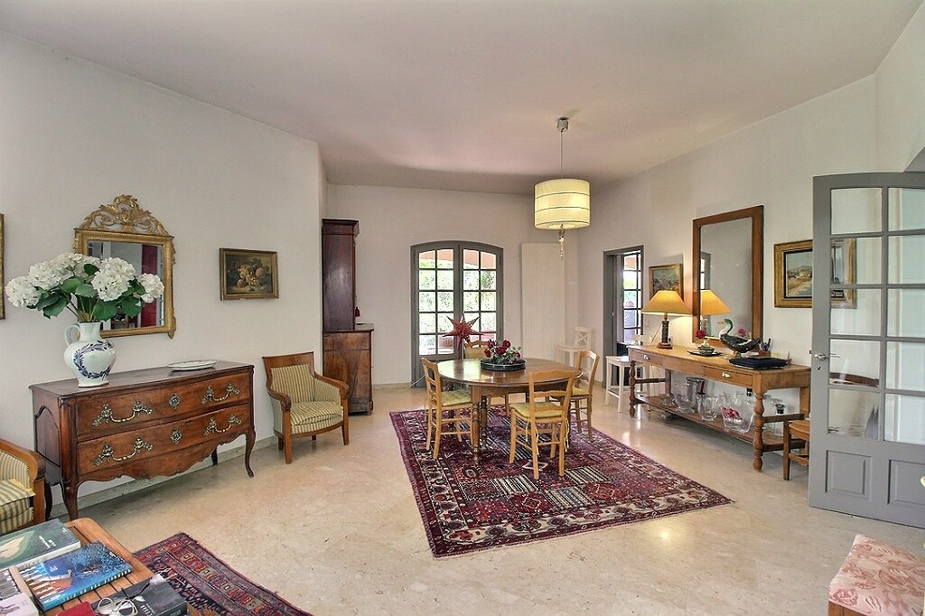 Photo Maison de caractère aux beaux volumes avec vue panoramique au calme image 5/6