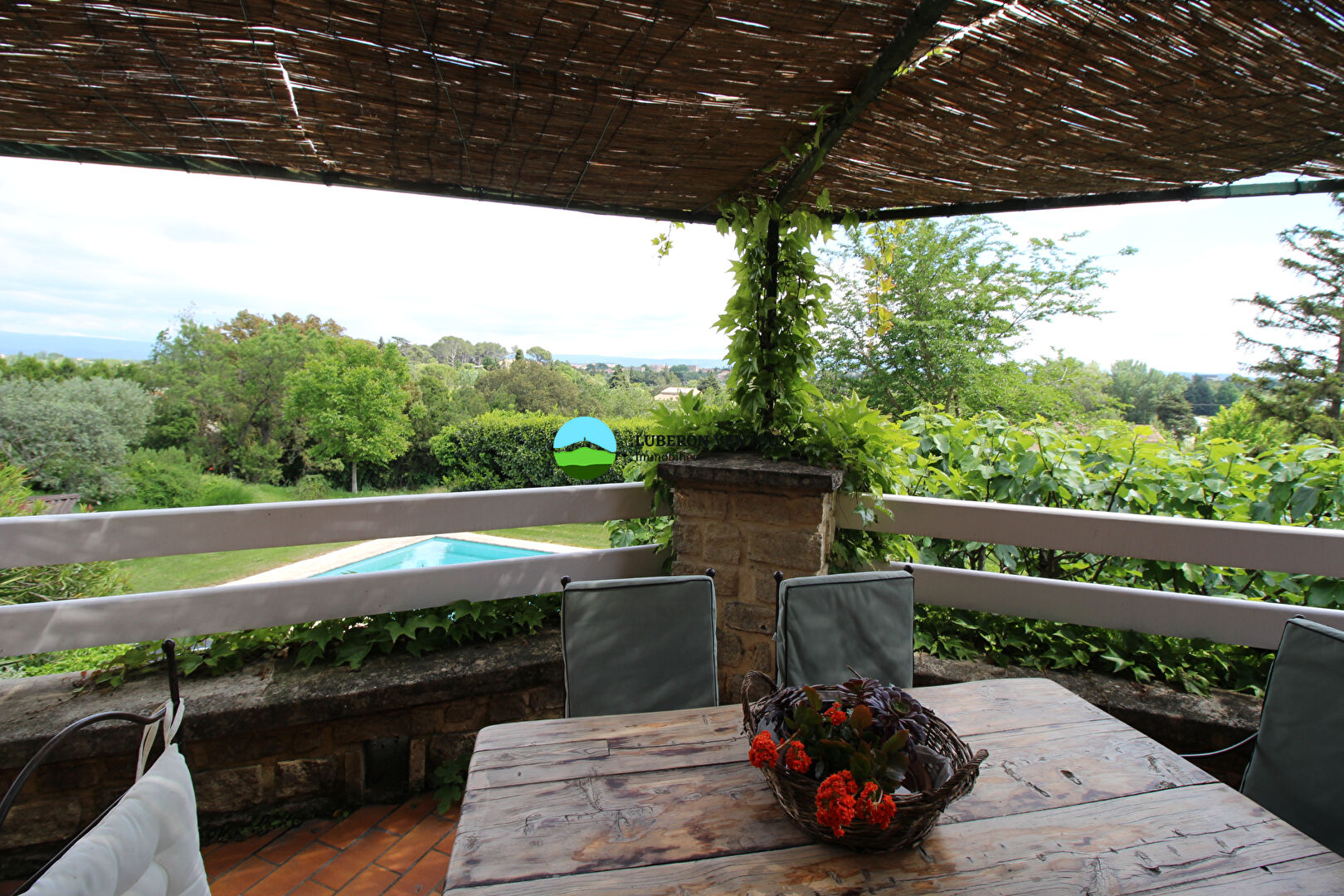 Photo Maison de caractère aux beaux volumes avec vue panoramique au calme image 6/6