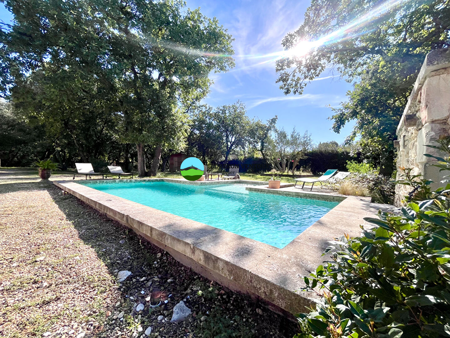Photo Mas campagne de Saint Didier 234 m² sur 4000 m² de terrain clos avec piscine image 3/6