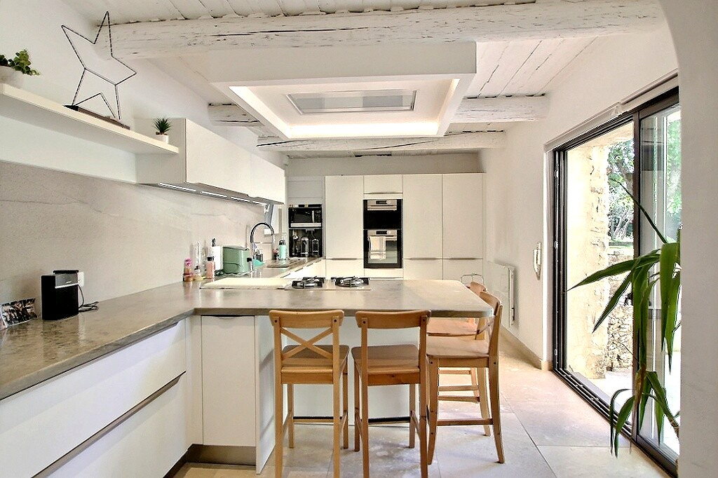 Photo Mas campagne de Saint Didier 234 m² sur 4000 m² de terrain clos avec piscine image 5/6