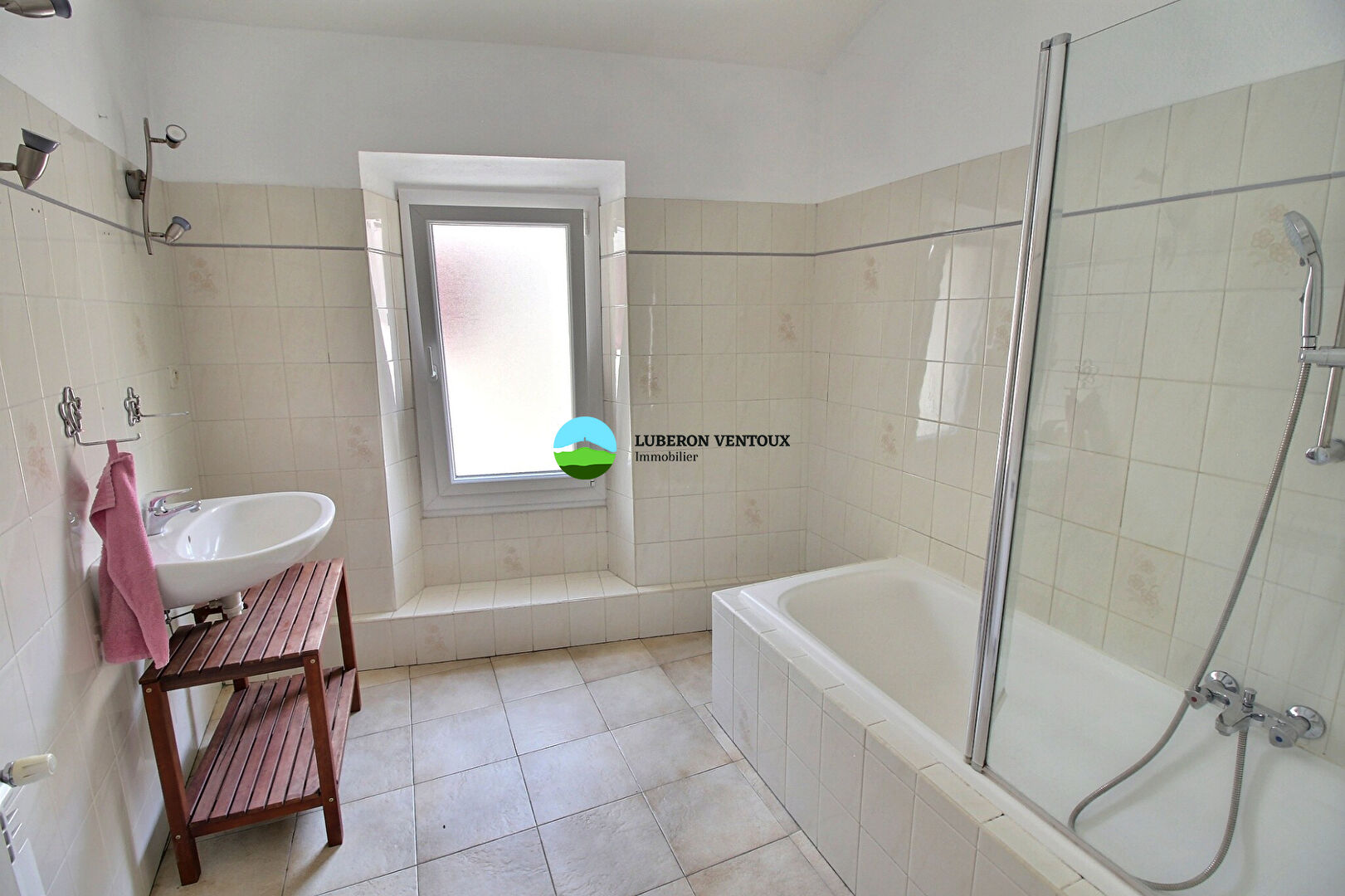 Photo A deux pas du centre, très jolie maison de village. image 5/6