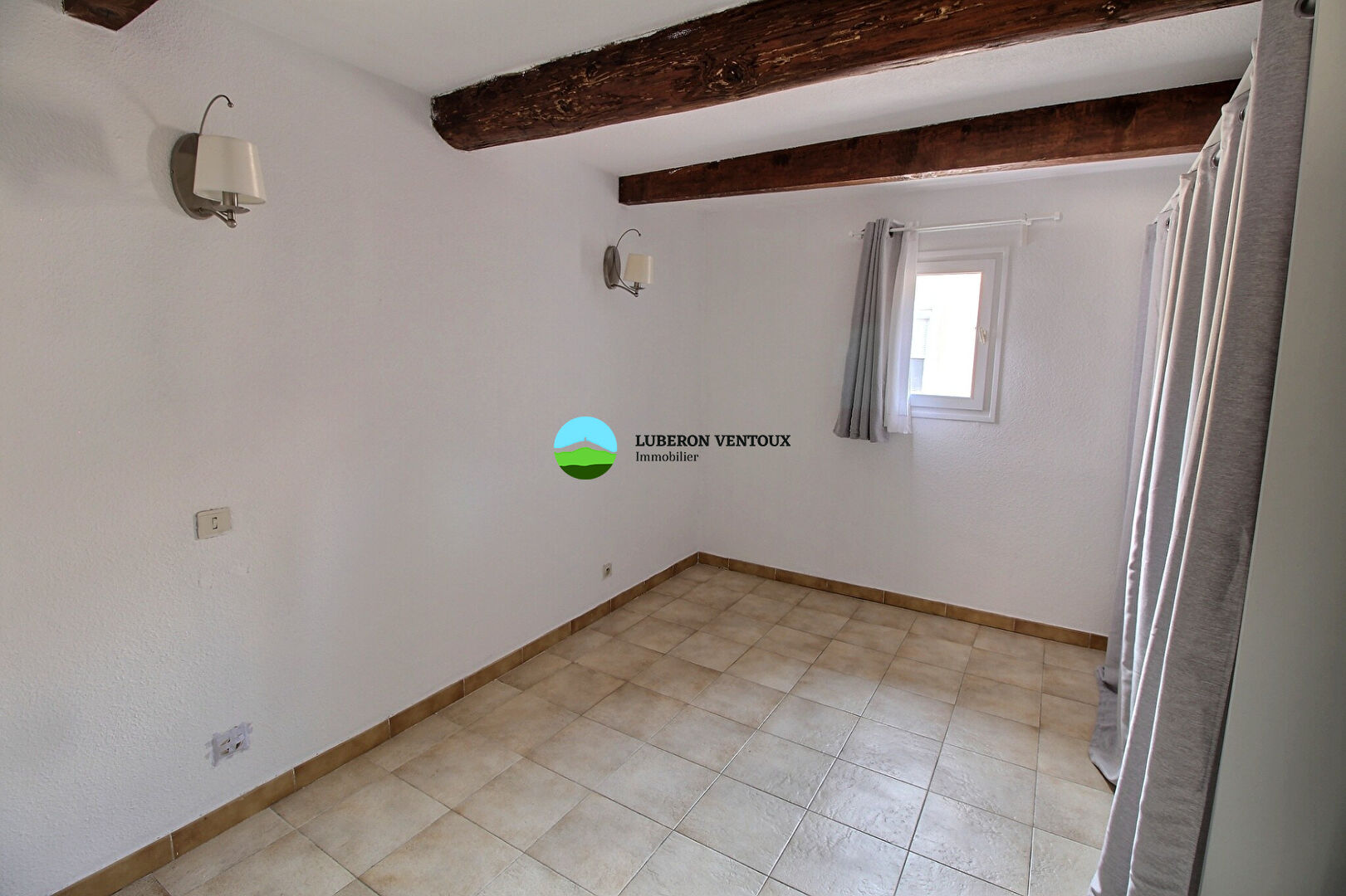 Photo A deux pas du centre, très jolie maison de village. image 6/6