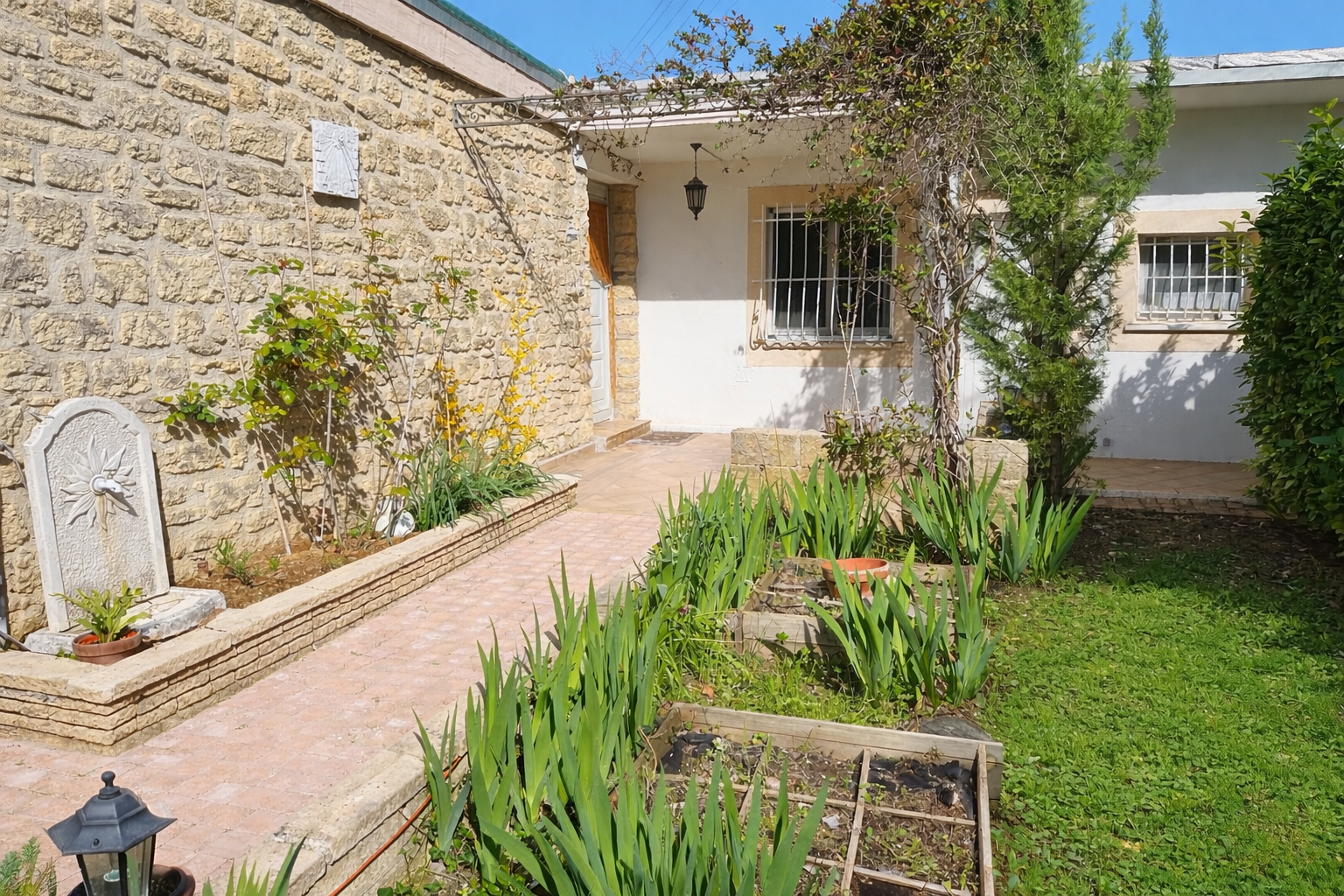 Agence immobilière de LUBERON VENTOUX Immobilier - Pernes-les-Fontaines
