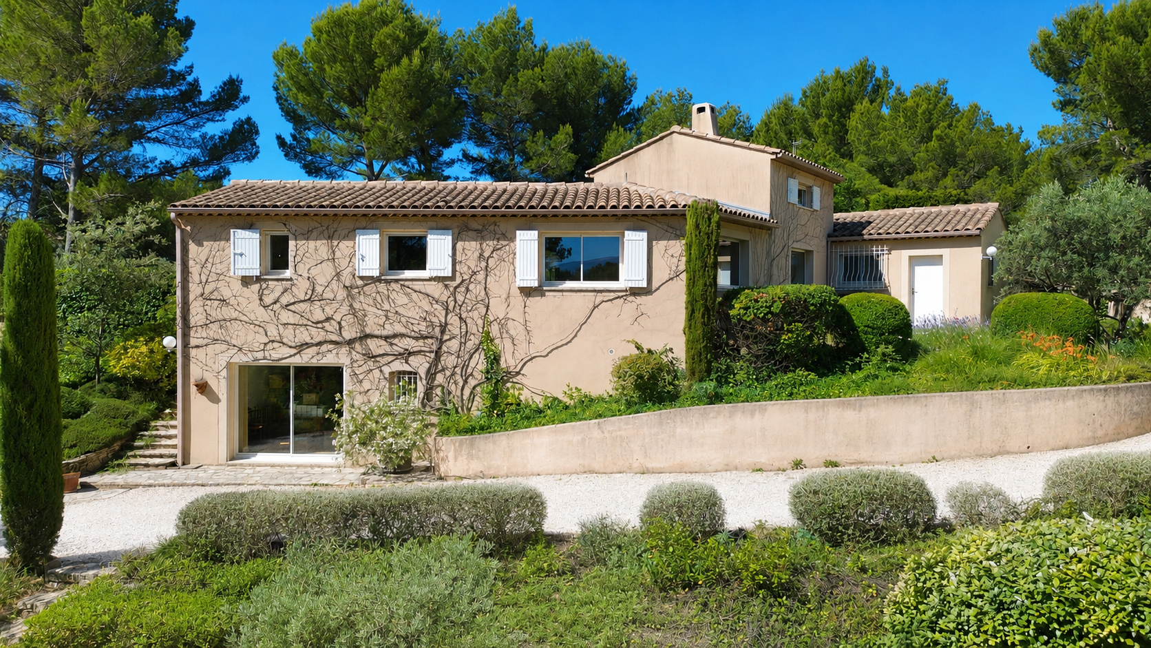 Agence immobilière de LUBERON VENTOUX Immobilier - Pernes-les-Fontaines
