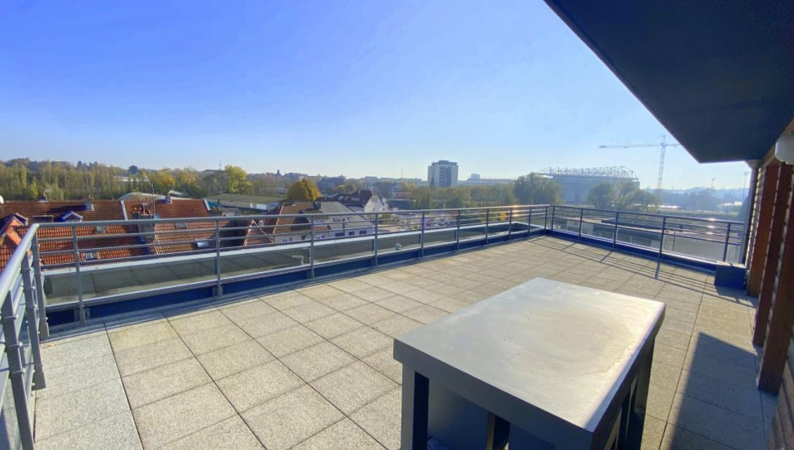 LONGEVILLE LES METZ: Splendide F5 avec terrasse vue Cathédrale