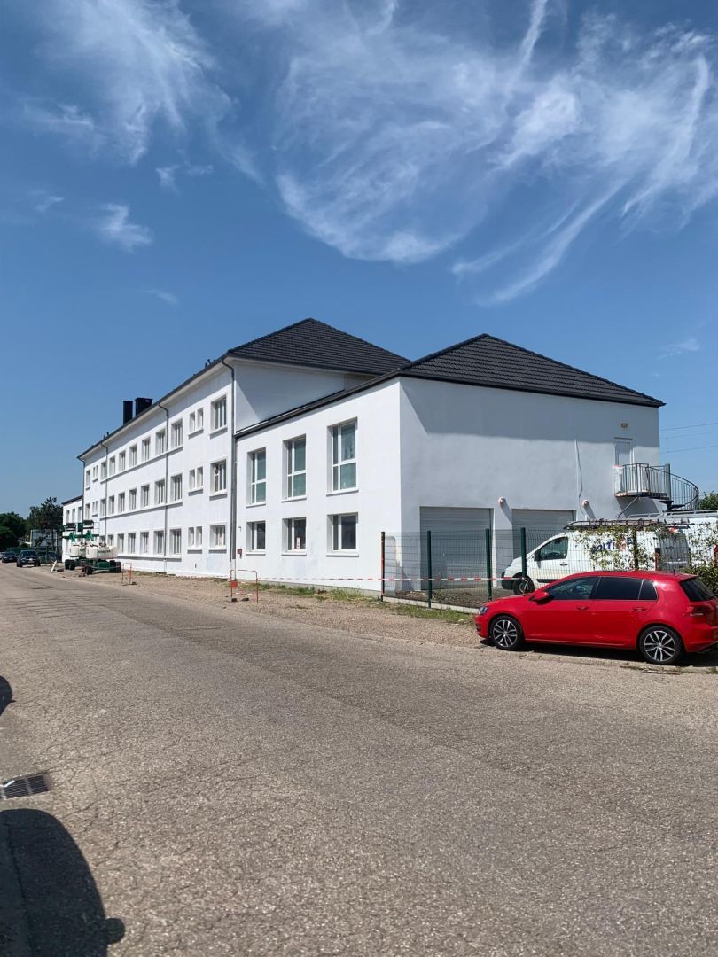 MOULINS LES METZ : bureaux de 198m2 à  louer