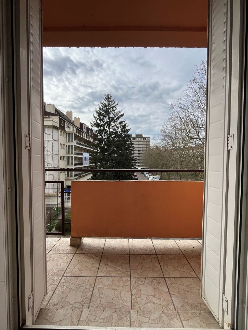 Photo METZ SABLON : f3 55m2 avec cave + balcon image 3/6