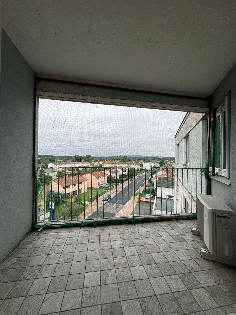 Appartement Marly 4 pièce(s) 62 m2 balcon et garage .
