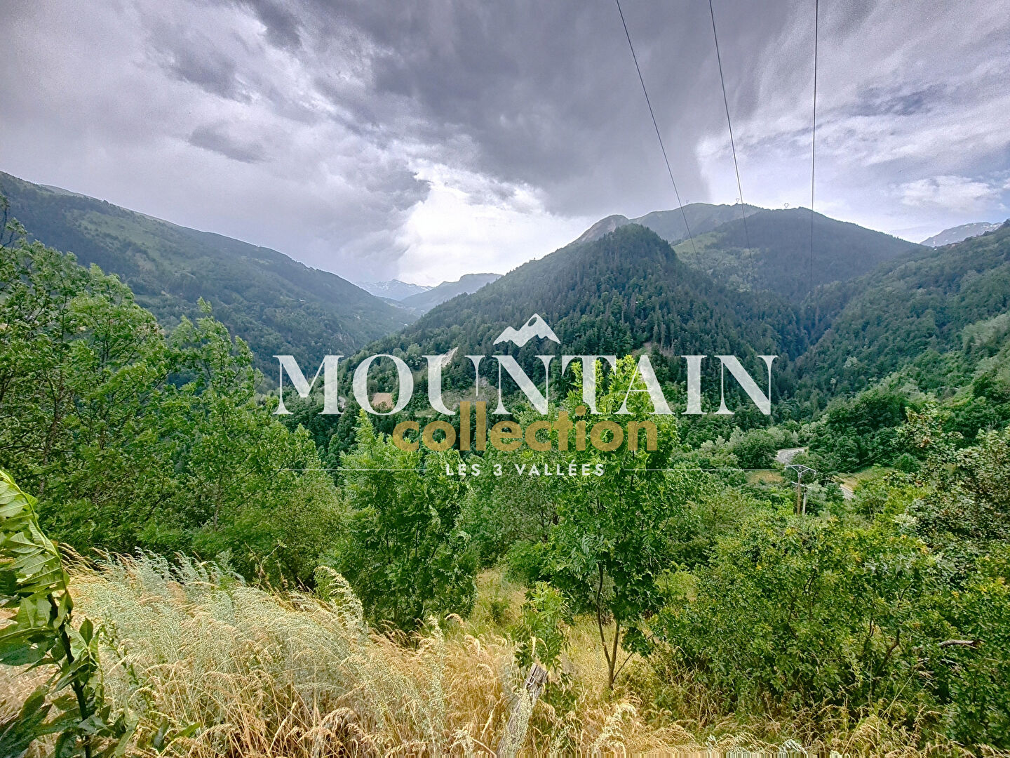 Terrain Constructible de 622m² de surface totale, Saint Jean de Belleville.