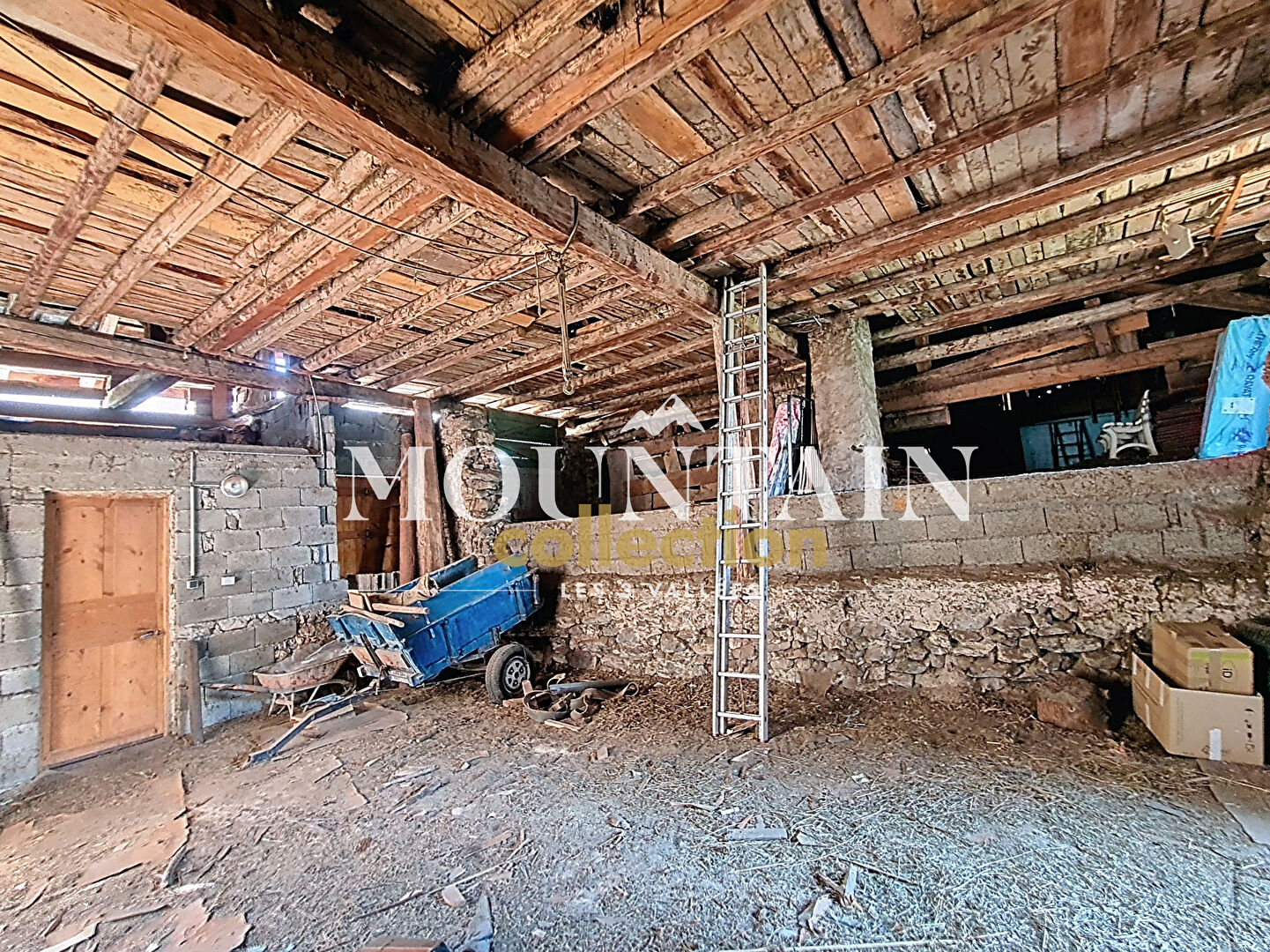 Photo Ensemble Grange et annexes - 8 pièces - Saint Jean de Belleville, Les Belleville image 3/6