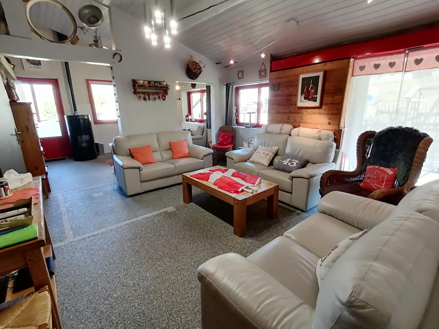 CHALET 6 PIECES 133 m2 Pieds de pistes MONTCHAVIN