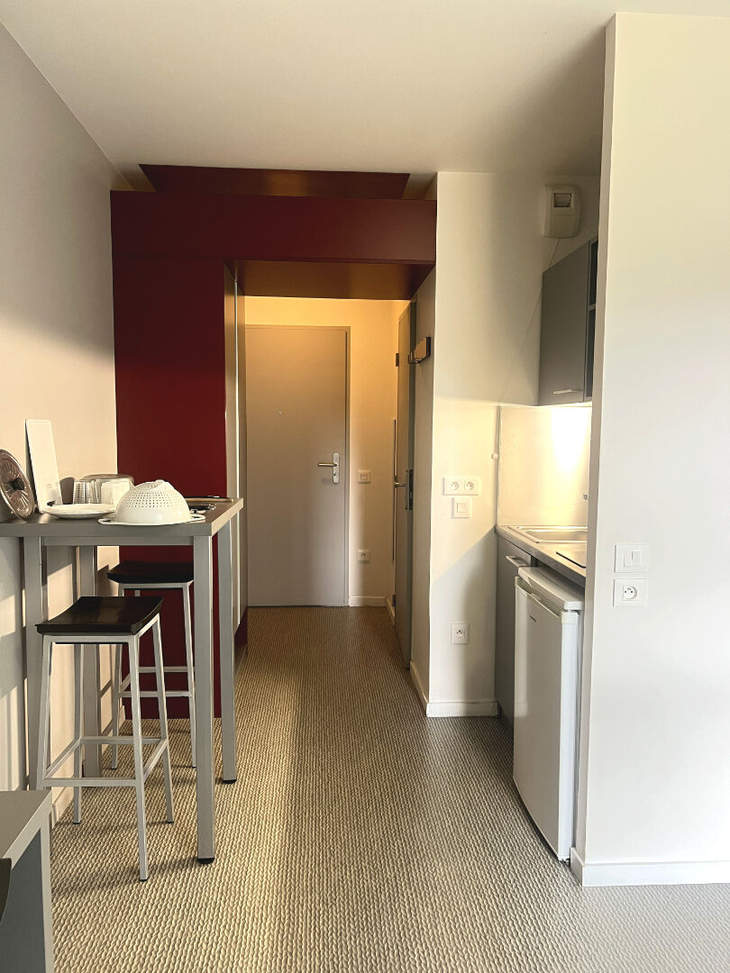 Photo T1 meublé 20 m² 92700 Colombes image 3/6