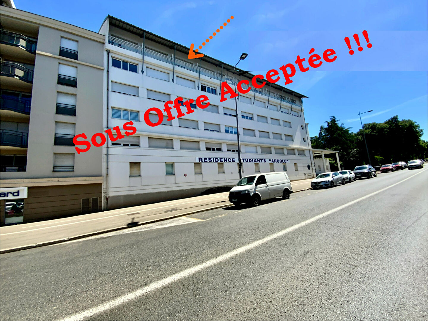 Studio de 18.09 m² Balcon  Bron 69500