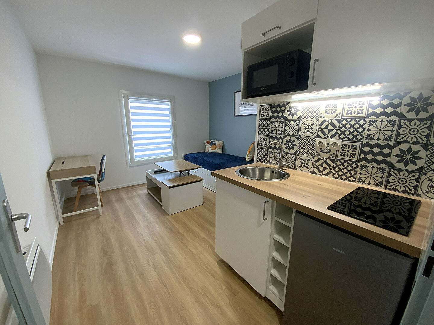 Photo Studio 18.05 m² Meublé rénové Part Dieu Lyon 3 image 4/6