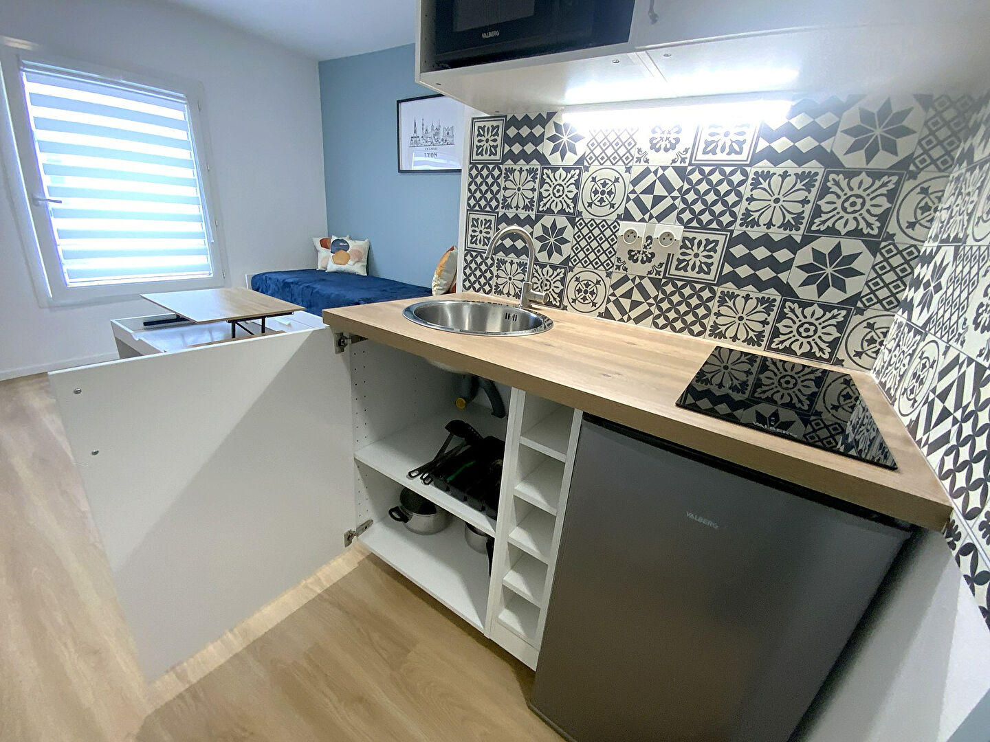 Photo Studio 18.05 m² Meublé rénové Part Dieu Lyon 3 image 5/6