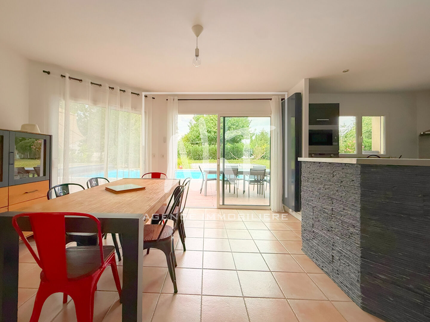 Photo Maison familiale avec piscine image 1/6