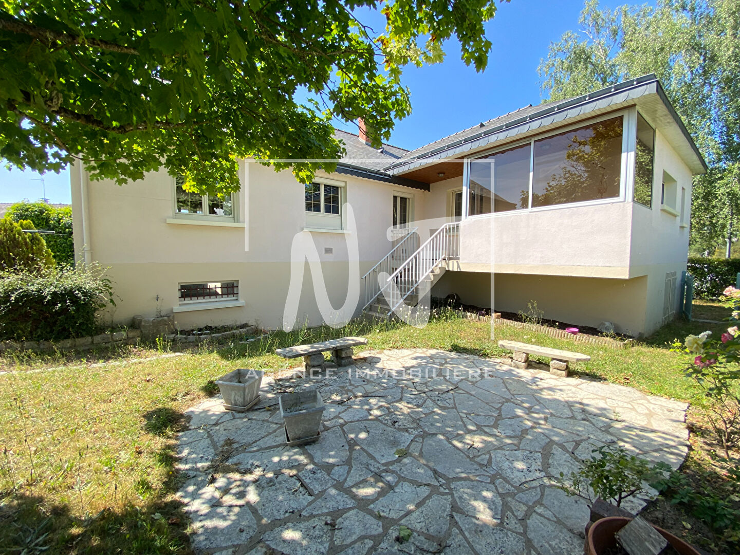 Agence immobilière de Nicole Joubert - Montreuil-Juigné