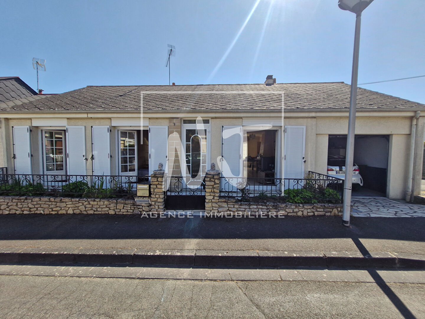 Agence immobilière de Nicole Joubert - Montreuil-Juigné