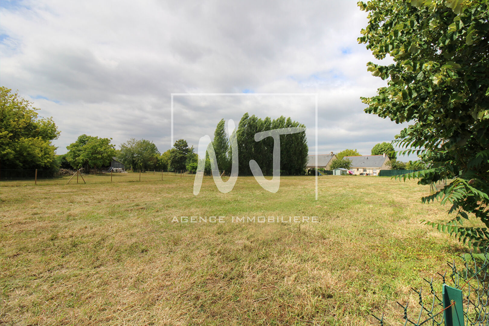 Terrain à bâtir viabilisé -Beaufort-en-Anjou (49250)