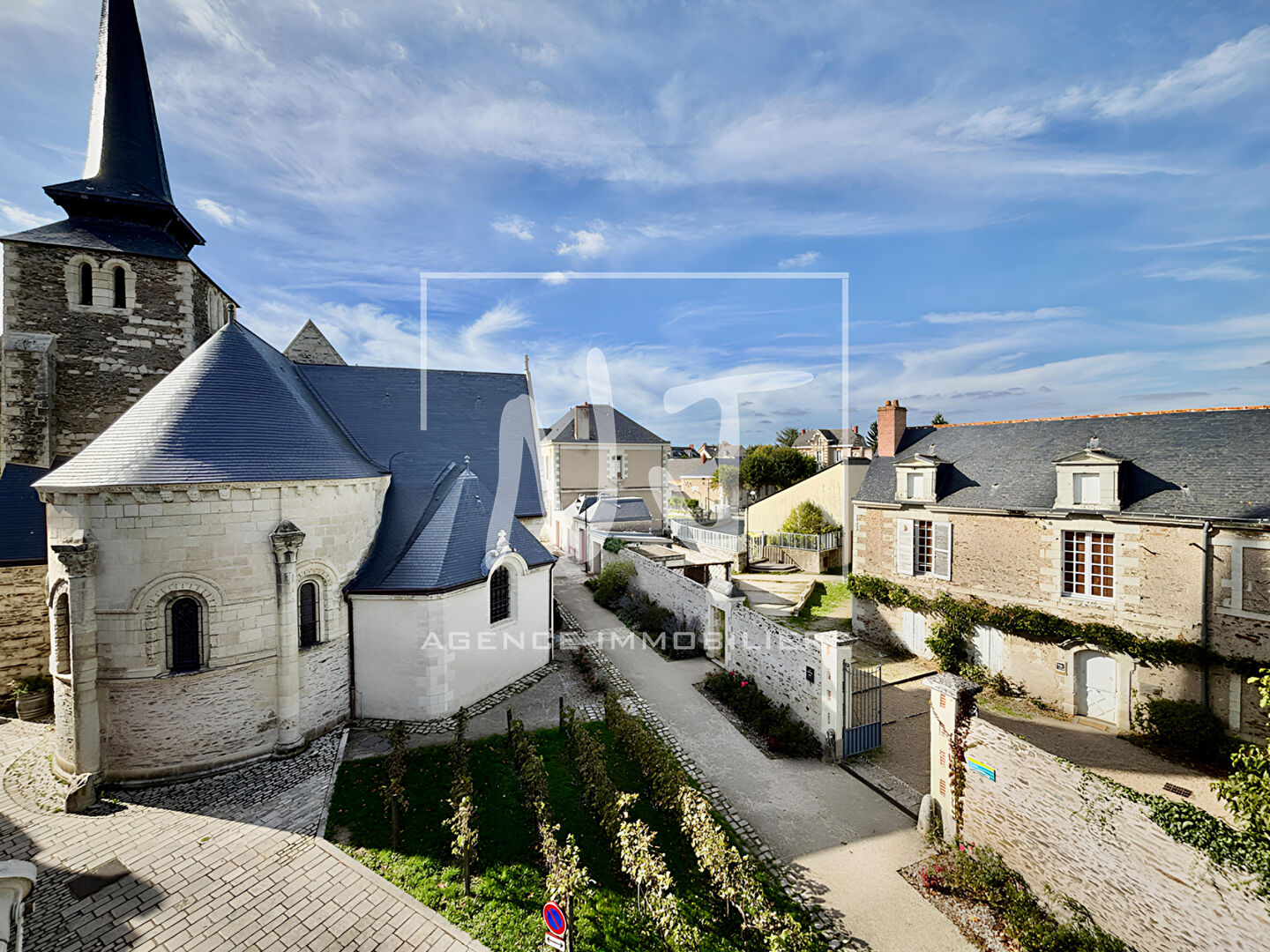 Photo Maison de charme au coeur de Savennières, dans un cadre historique exceptionnel image 2/6