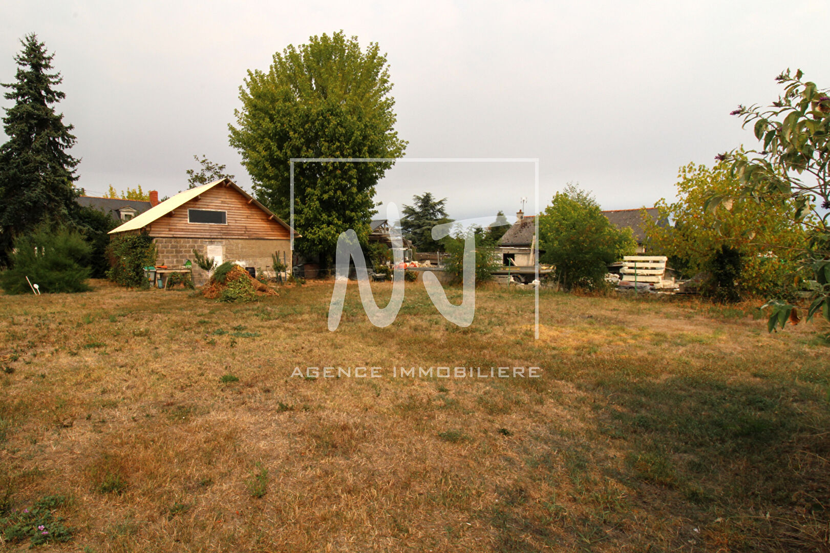 Photo Terrain Beaufort En Vallee 430 m2 image 2/4