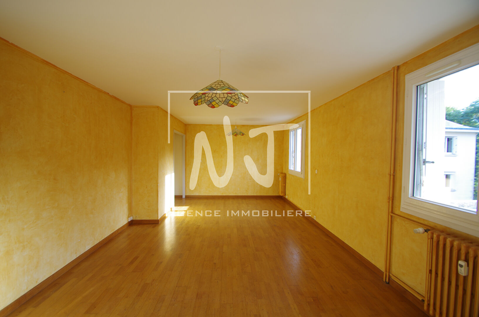 Photo Appartement 3 chambres - AVRILLE -Étang Saint Nicolas - Garage +cave+ séchoir image 2/6