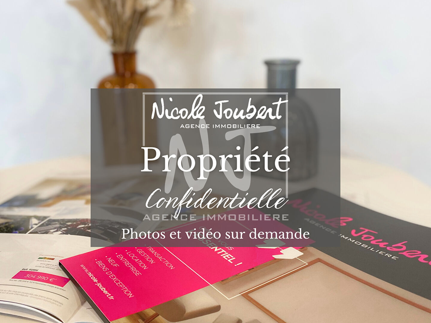 Maison ancienne avec  dépendances et terrain constructible de 1600m²